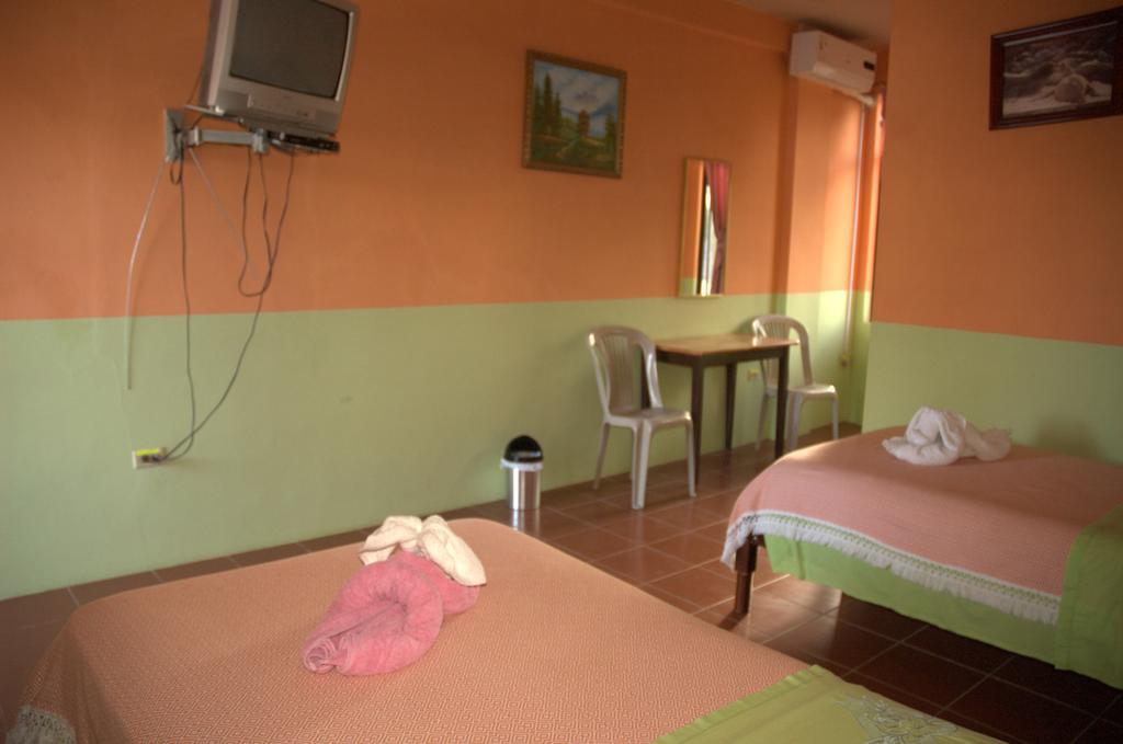 Hostal La Isla Del Descanso Пуэрто-Вильямиль Экстерьер фото