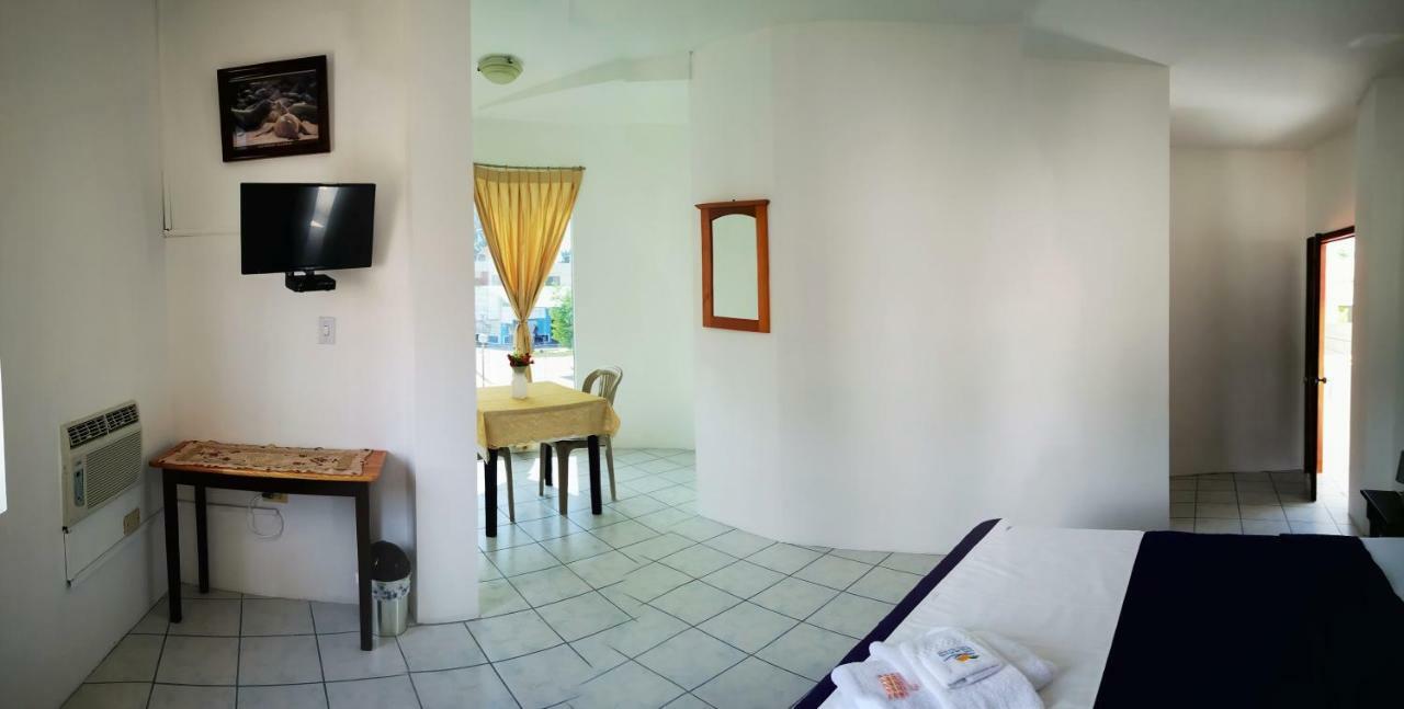 Hostal La Isla Del Descanso Пуэрто-Вильямиль Экстерьер фото